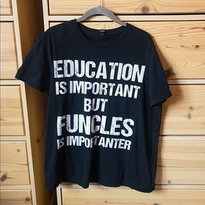 Funcle Graphic T-Shirt Black Size Large